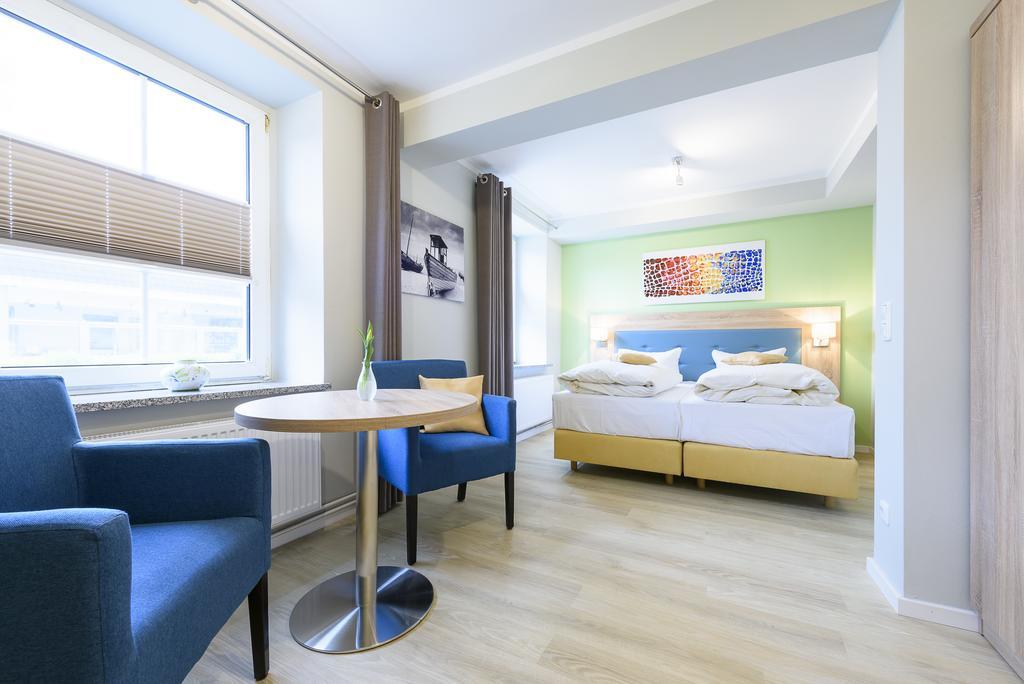 Hotel Boddenhus Garni Zingst Extérieur photo